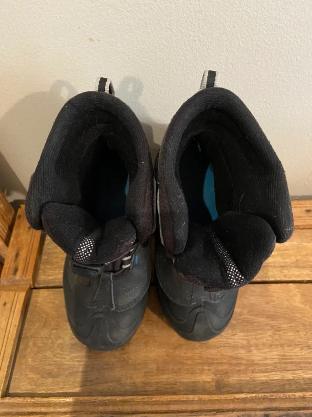 Columbia Winter Boots Kids Size 1 image indicator(4)