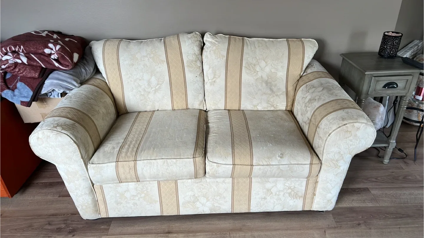 Floral Patterned Loveseat Sofa