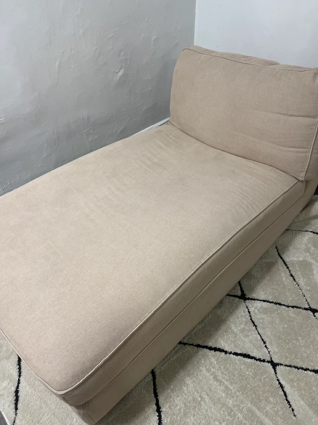 Beige Lounge Chaise
