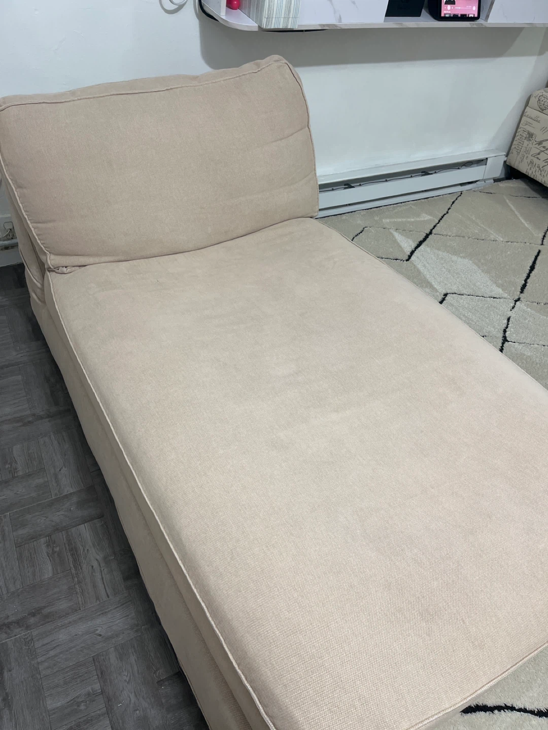 Beige Lounge Chaise - photo 2