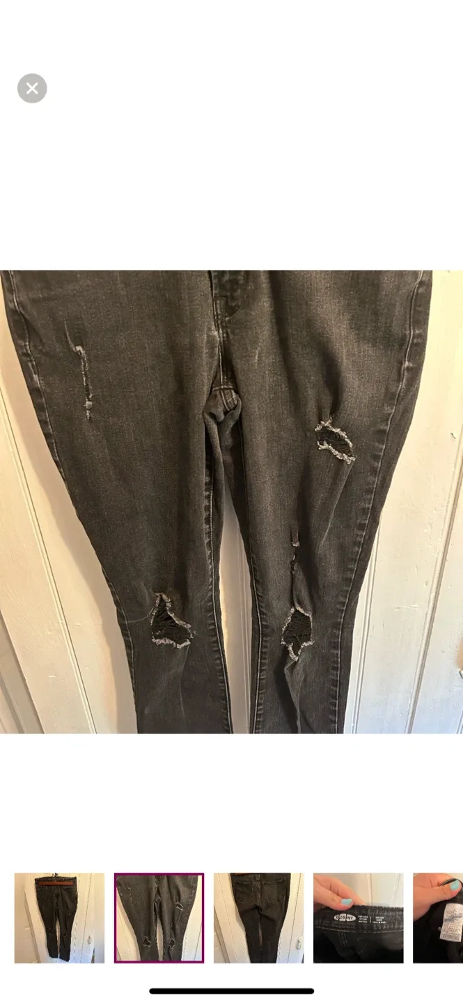 Old Navy Distressed Black Jeans - Size 8 image indicator(2)