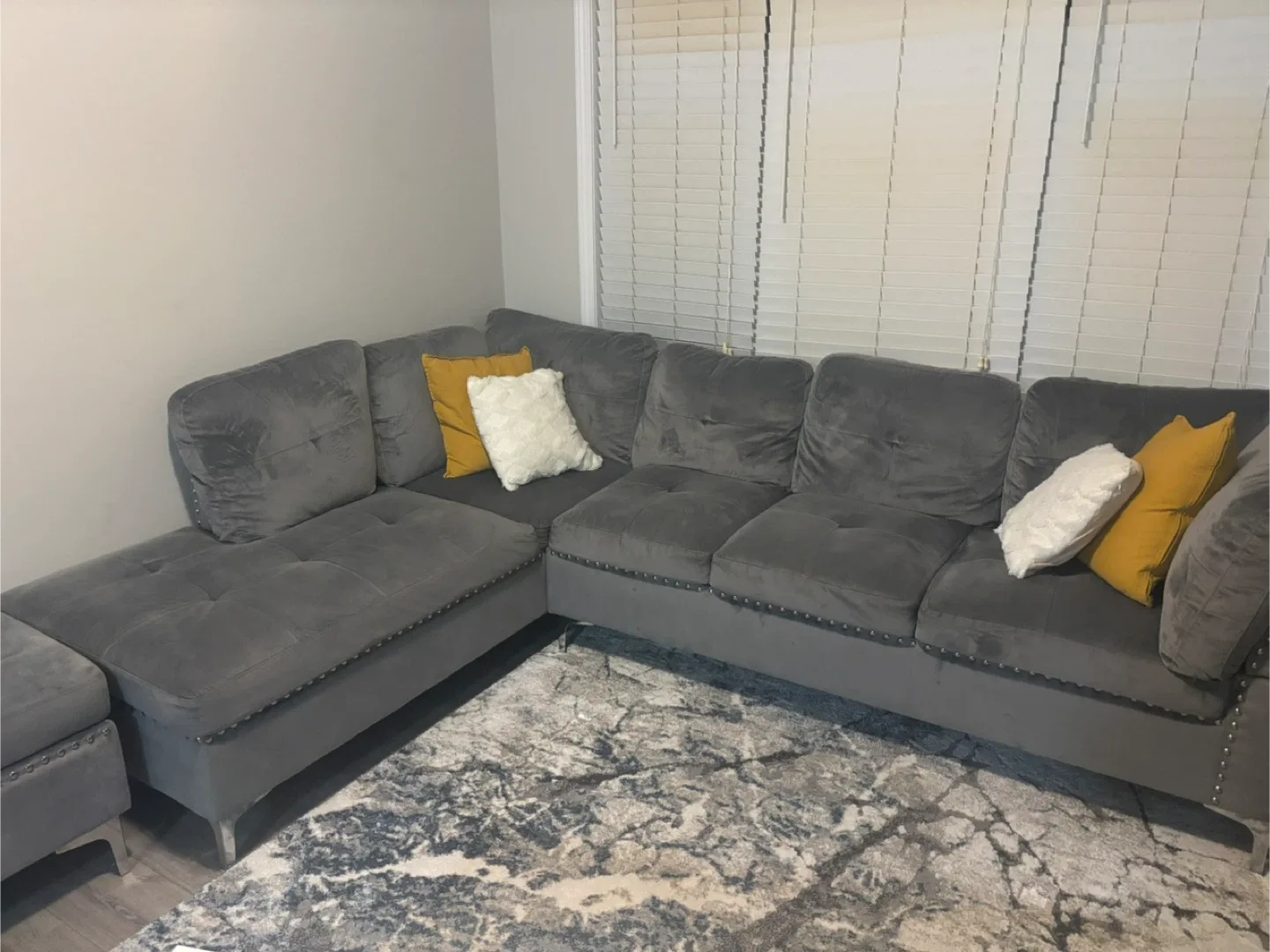 Grey Velvet Sectional Sofa image indicator(3)
