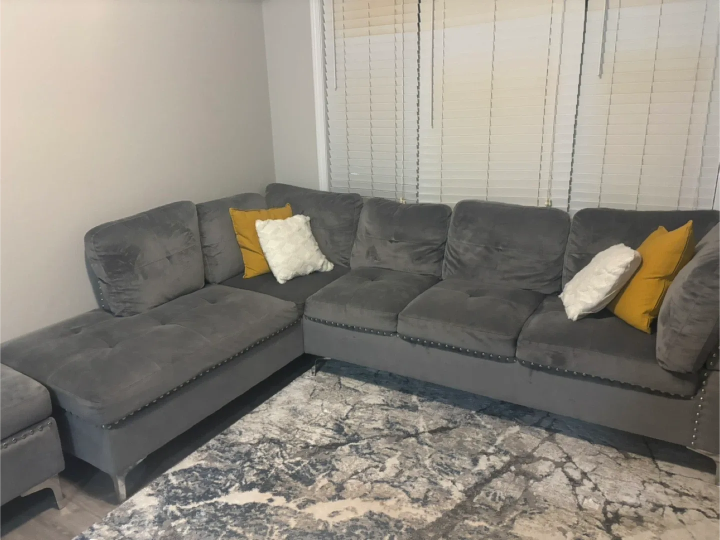 Grey Velvet Sectional Sofa image indicator(4)