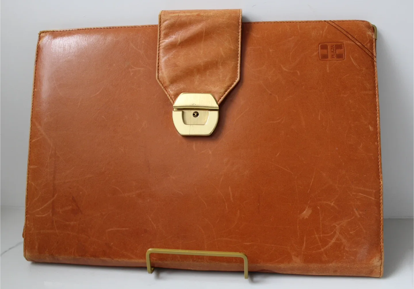 Vintage Plaza Leather Portfolio image indicator(4)