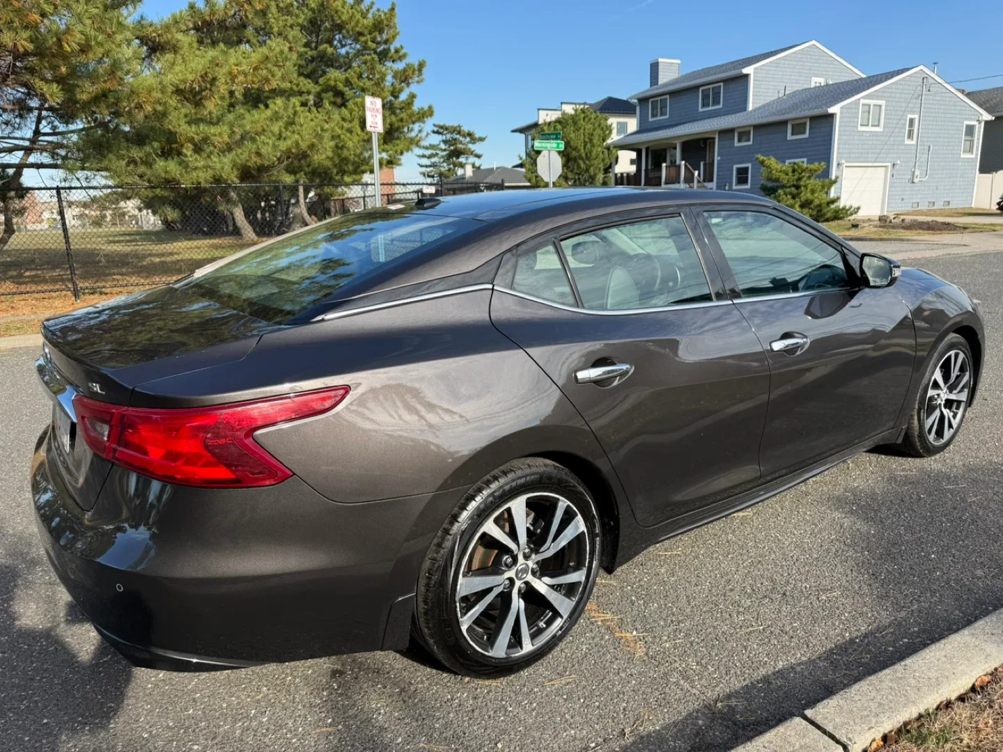 2016 Nissan Maxima Sedan image indicator(4)