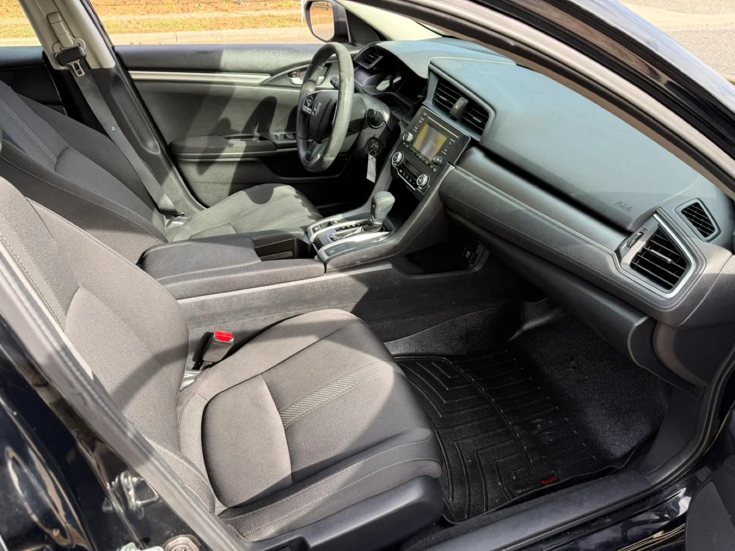 2016 Black Honda Civic Sedan image indicator(5)