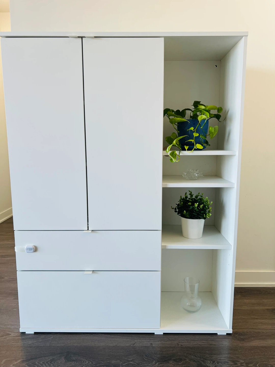 IKEA white storage unit - photo 2