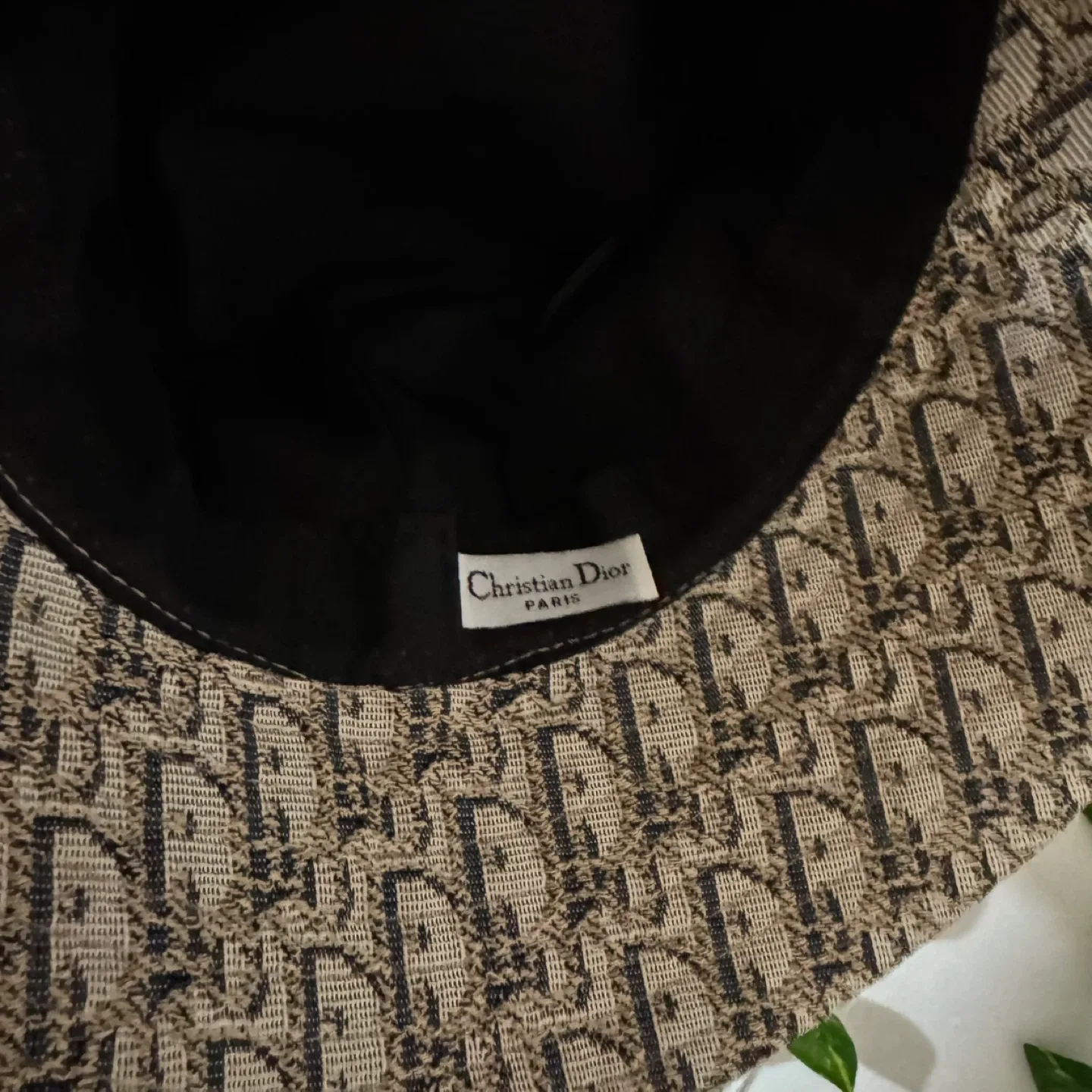 Christian Dior Bucket Hat image indicator(3)