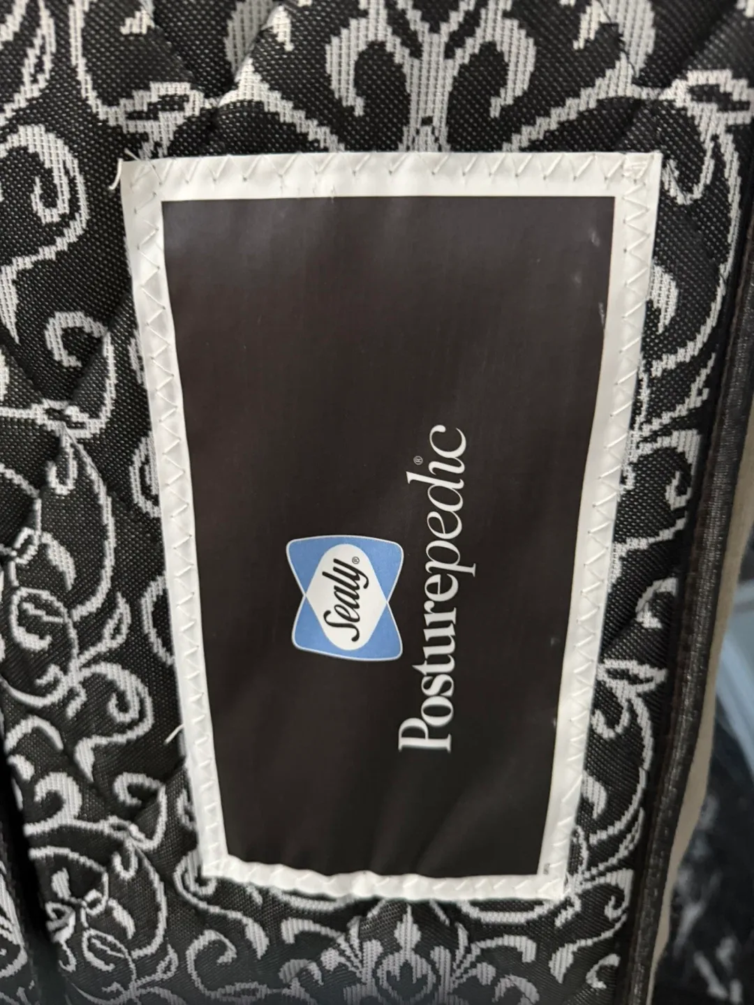 Sealy Posturepedic Mattress king size Matress