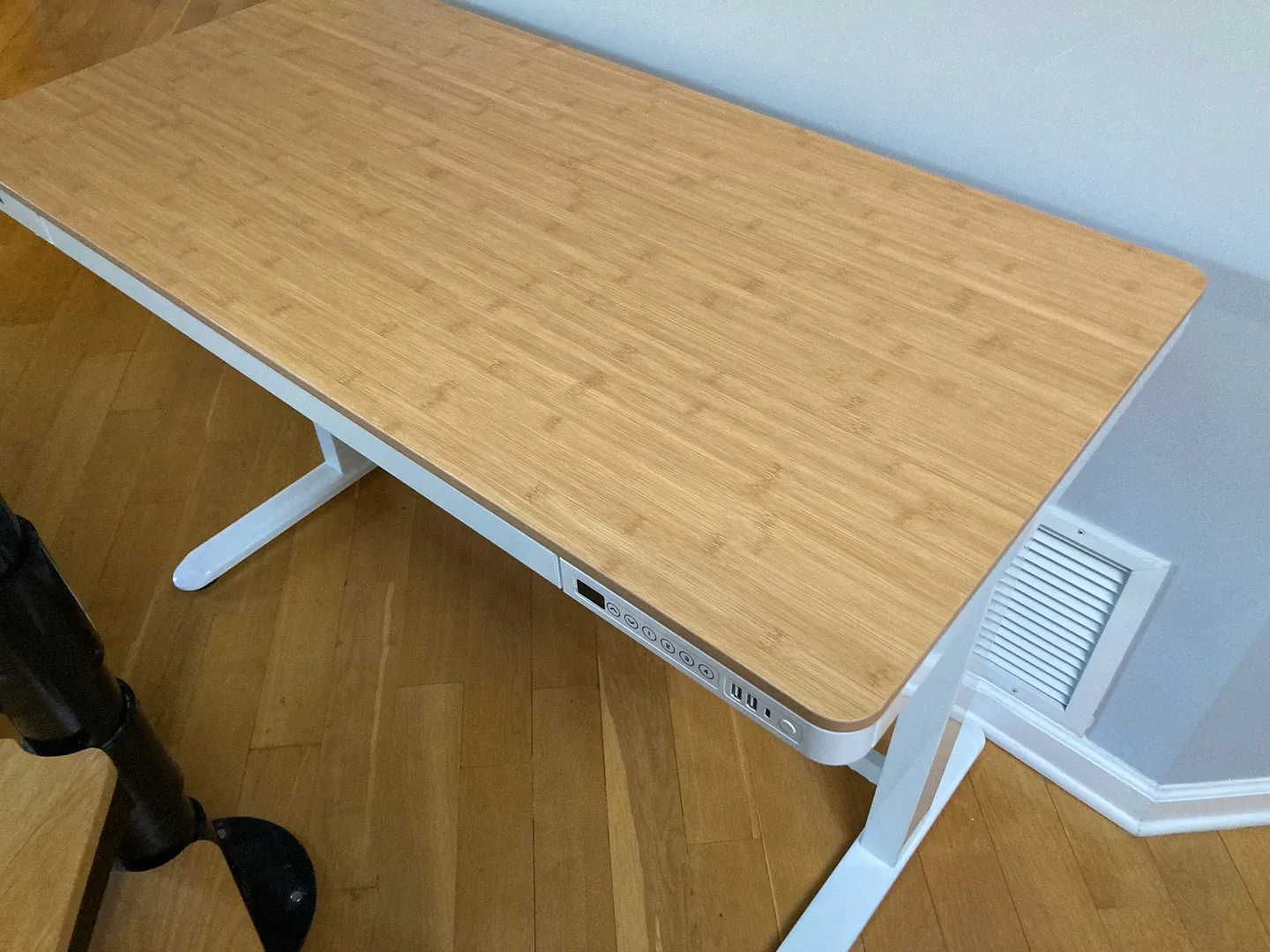 Adjustable Height Standing Desk image indicator(4)