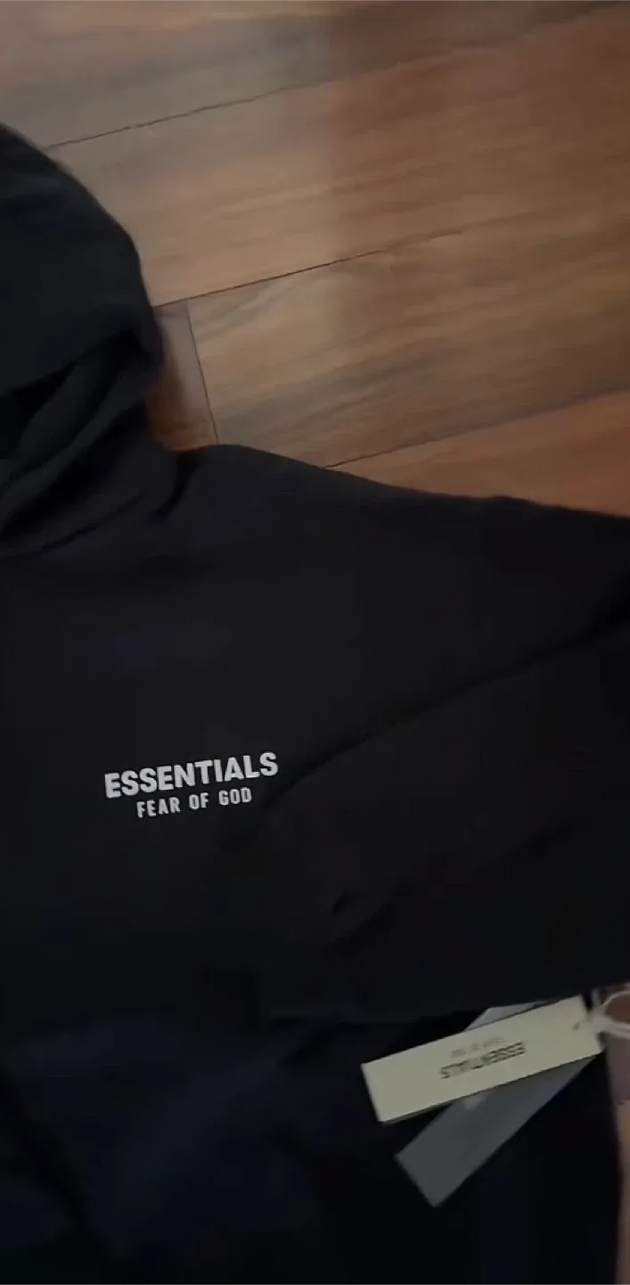 Essentials Fear of God Black Hoodie image indicator(3)