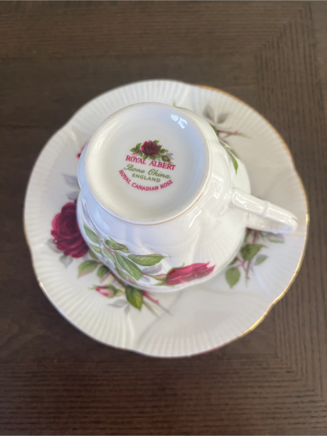 Royal Albert Bone China Canadian Rose Tea Cup & Saucer - photo 3