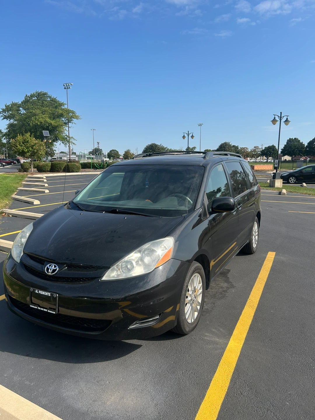 2009 Toyota Sienna XLE Minivan
