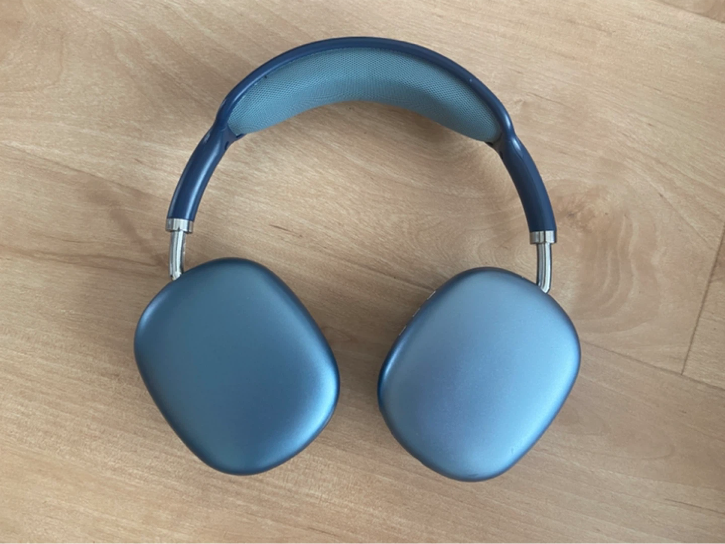 Bluetooth headphones
