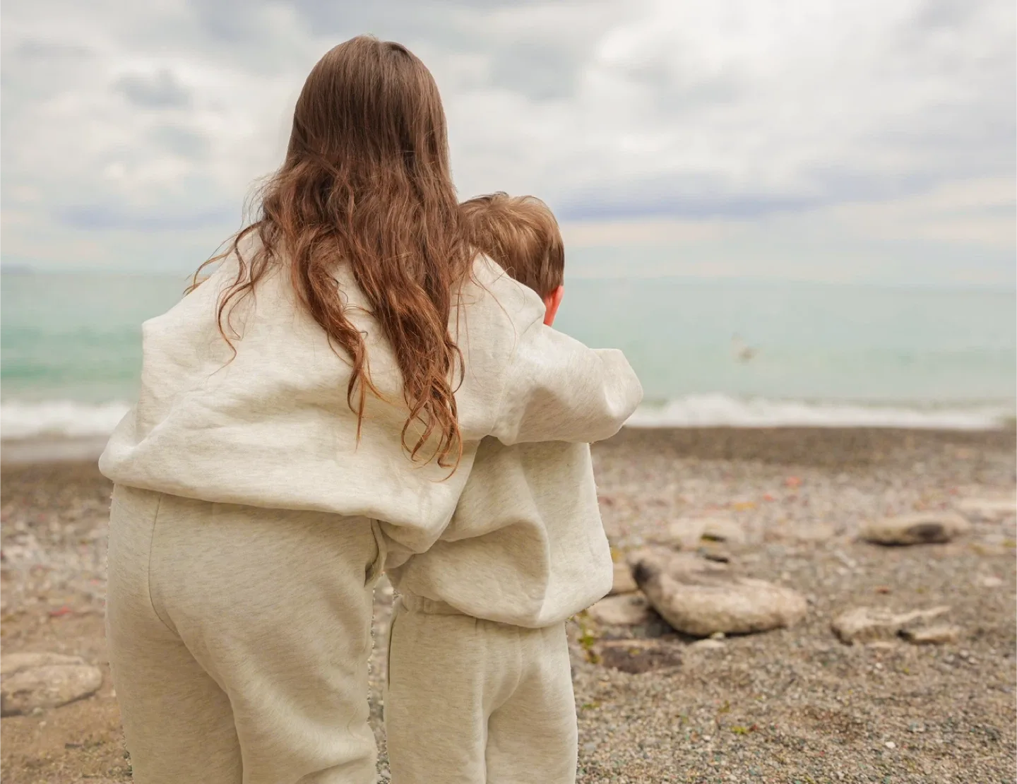 BRAND NEW Kids Pullover & Pants Set image indicator(8)