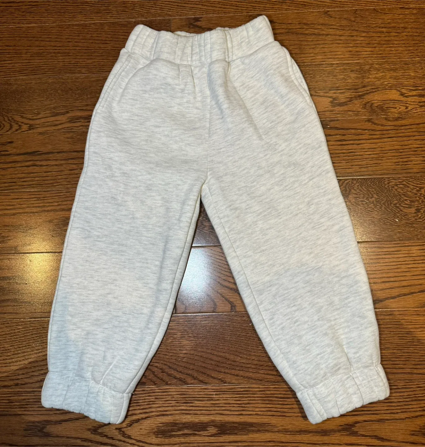 BRAND NEW Kids Pullover & Pants Set image indicator(7)
