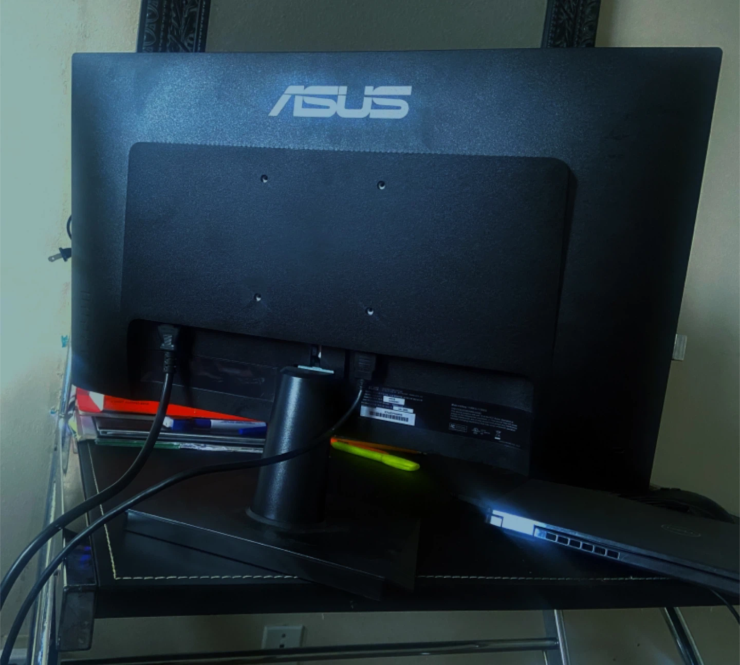 ASUS Monitor - photo 3