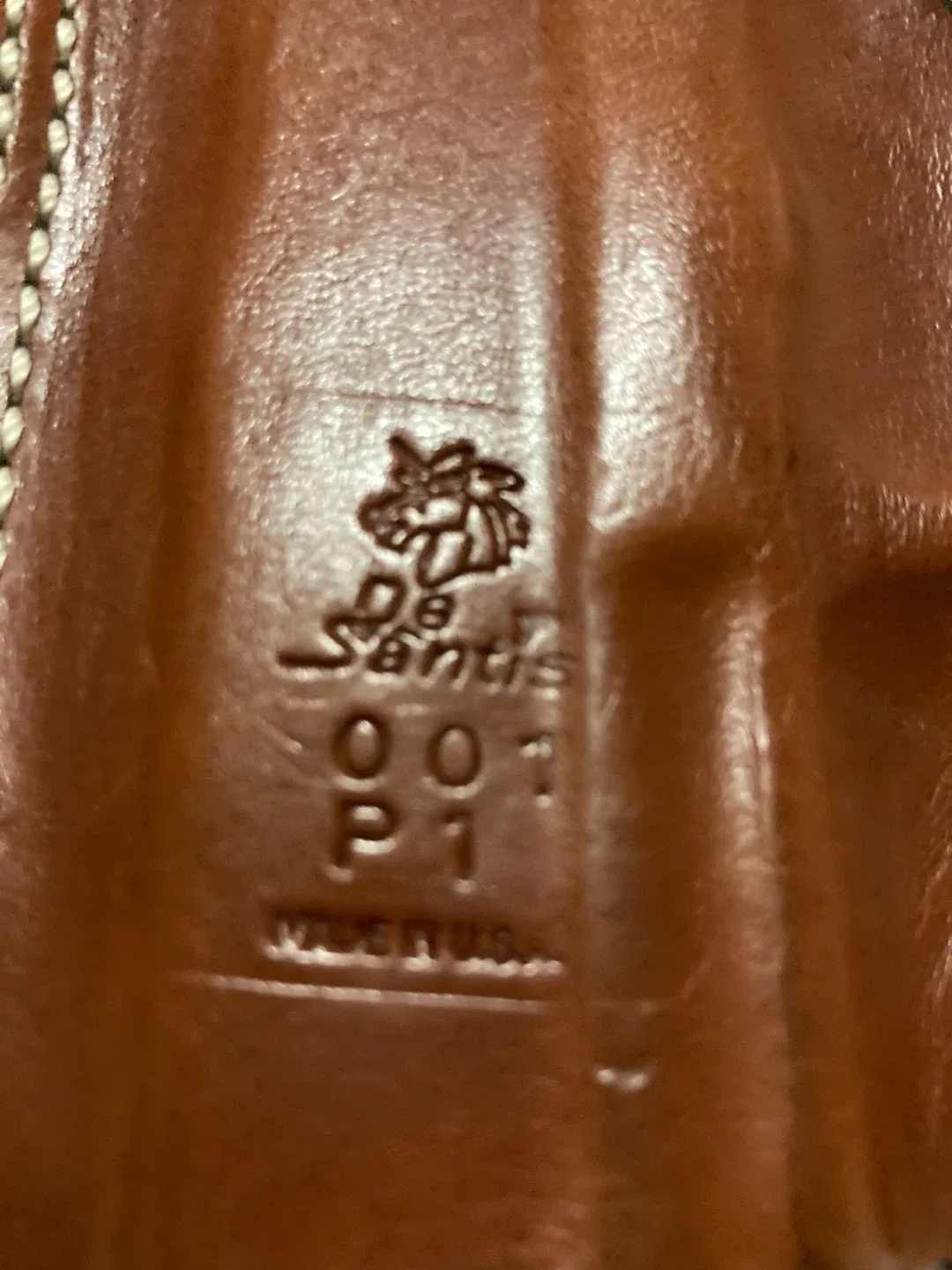 DeSantis 001 P1 Leather Holster image indicator(2)