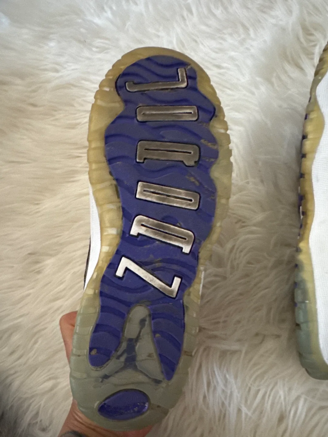 Air Jordan 11 Retro Concord image indicator(3)