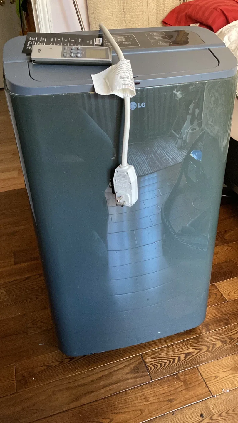 LG Portable Air Conditioner - LP1213GXR image indicator(3)