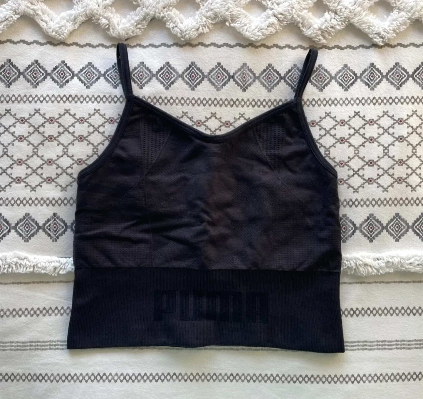 Puma Evo Knit Seamless Black Crop Top image indicator(2)