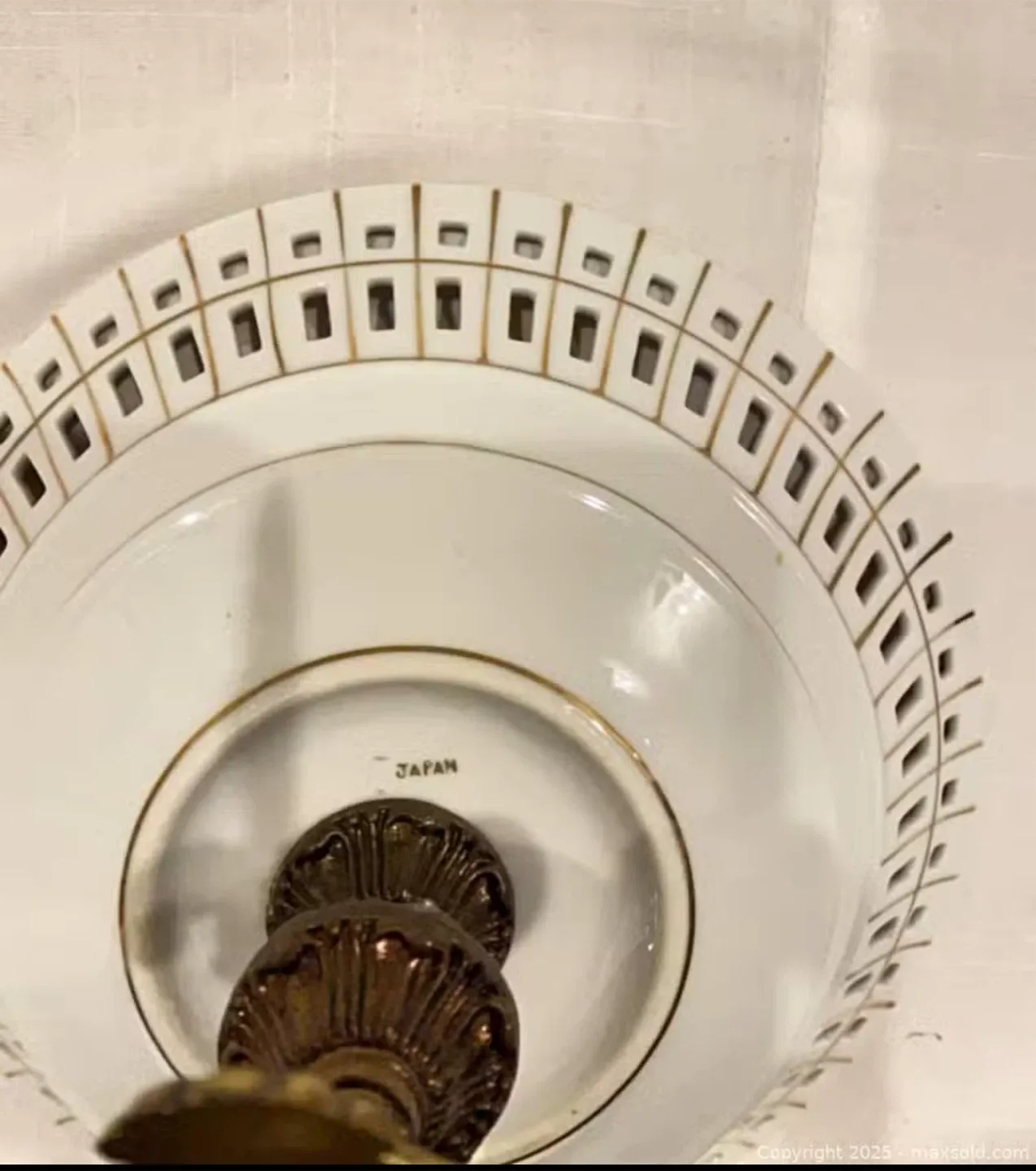 Vintage Japanese Footed Bowl - Gold Accent image indicator(2)