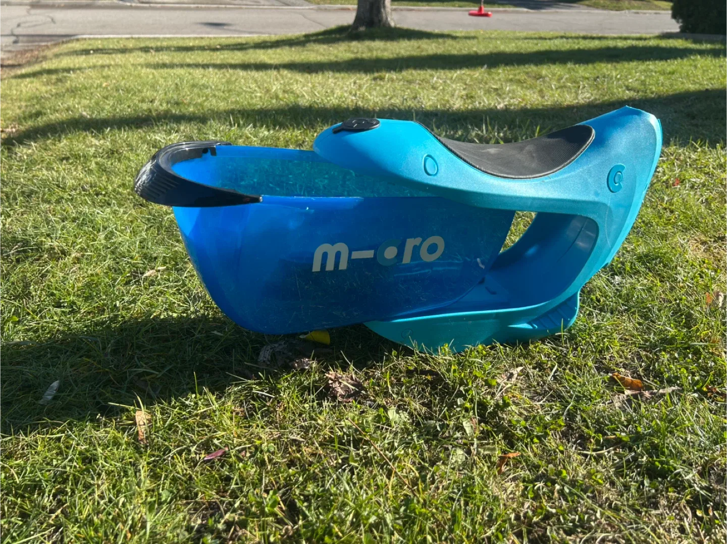 Micro Scooter Seat with storage. image indicator(2)