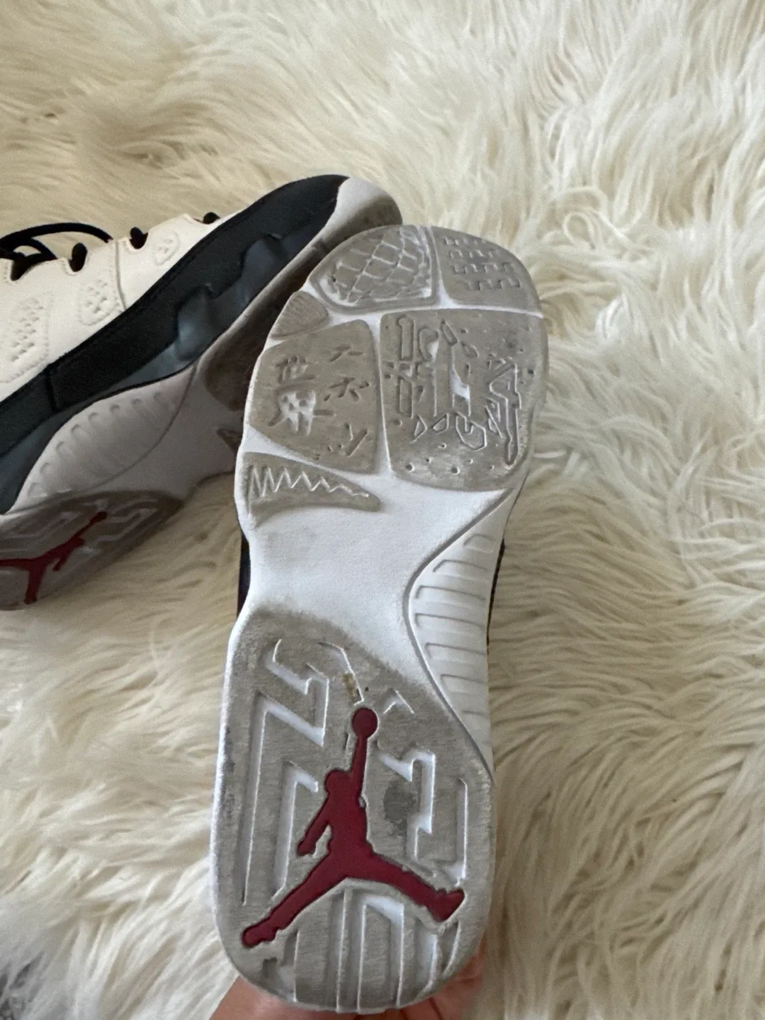 Air Jordan 9 Retro White/Black image indicator(2)