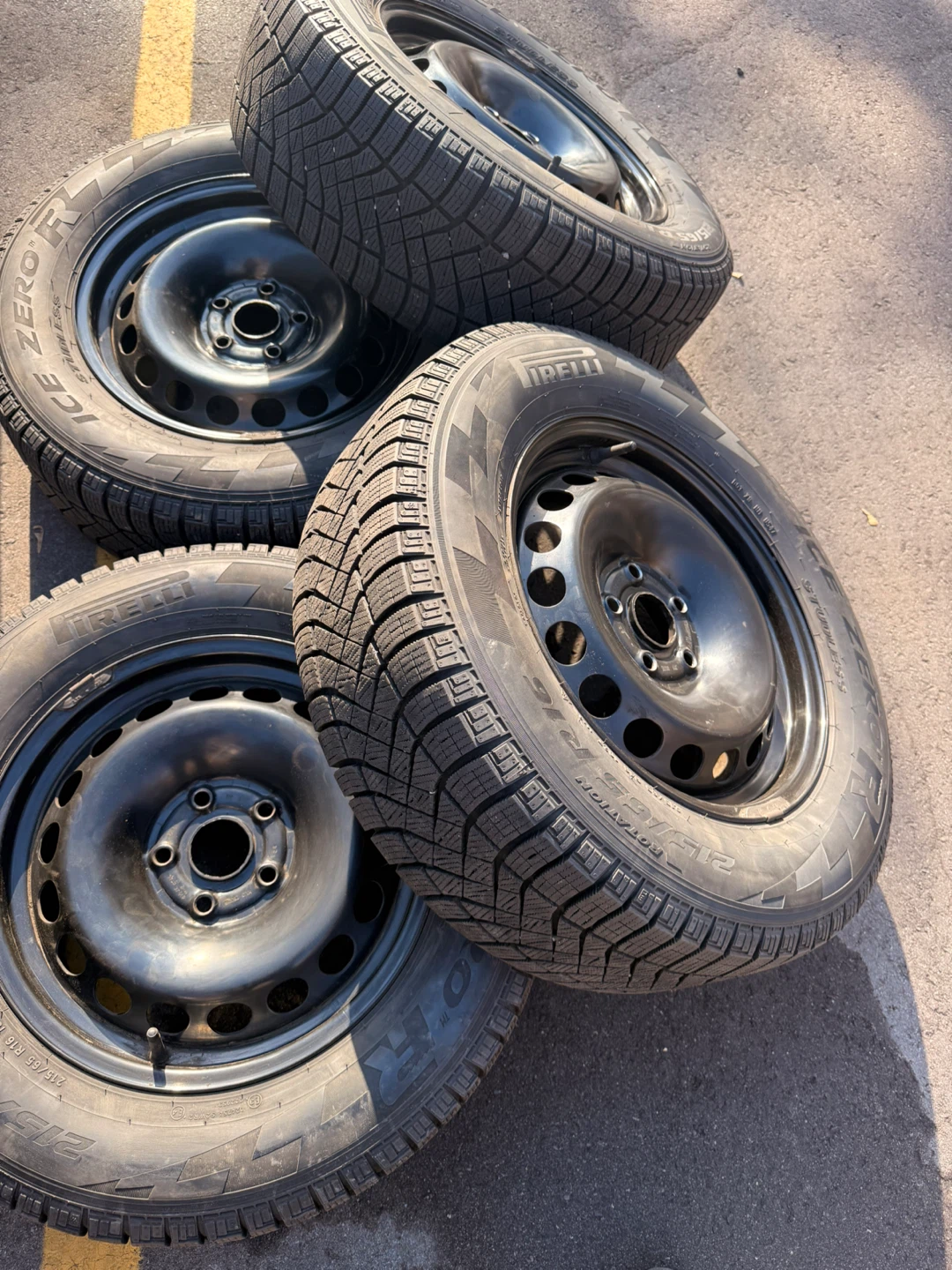 215/65R16 Pirelli Winter Tires on Rims - photo 5