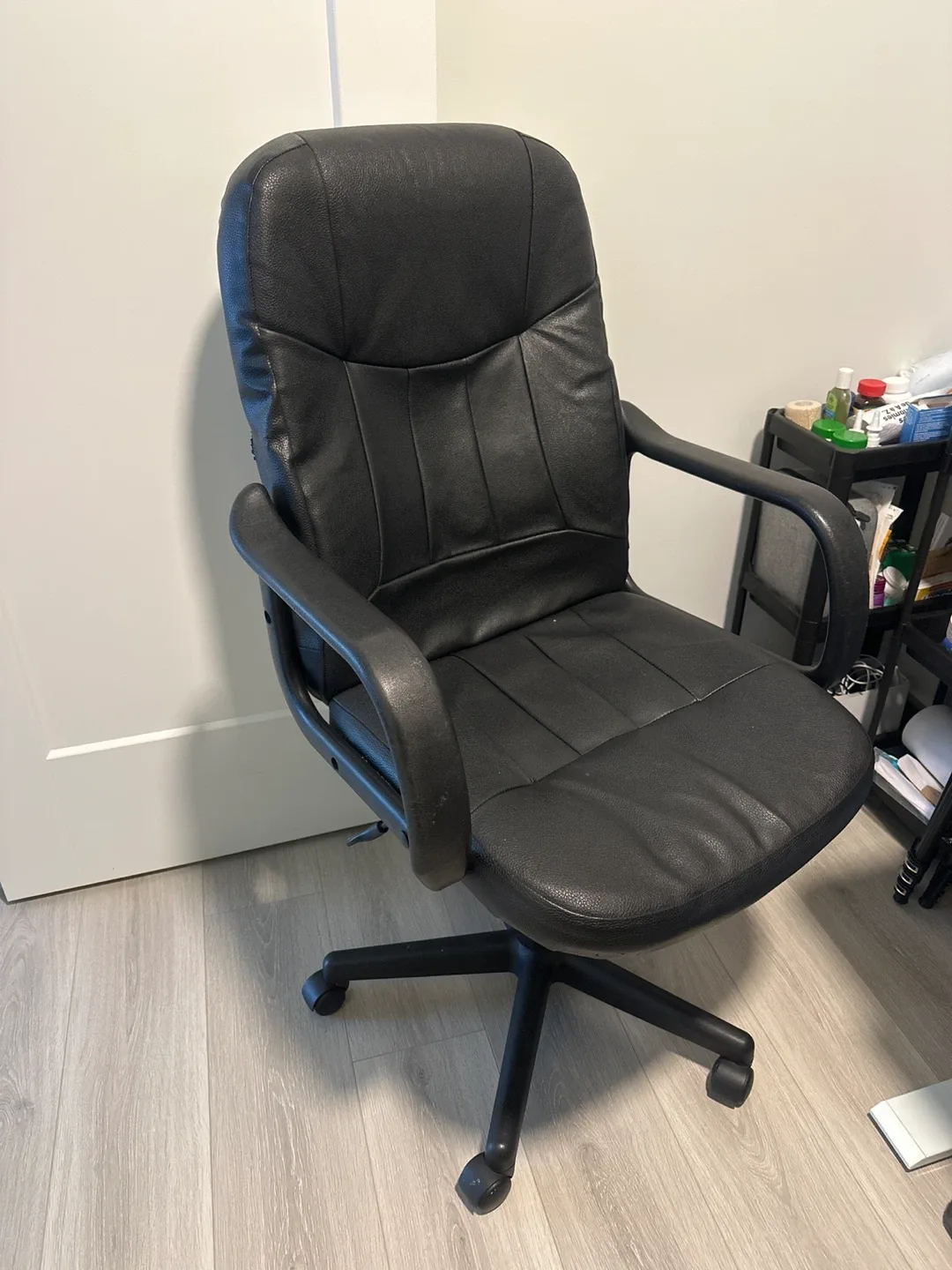 Comfortable Black Office Chair – Great Condition