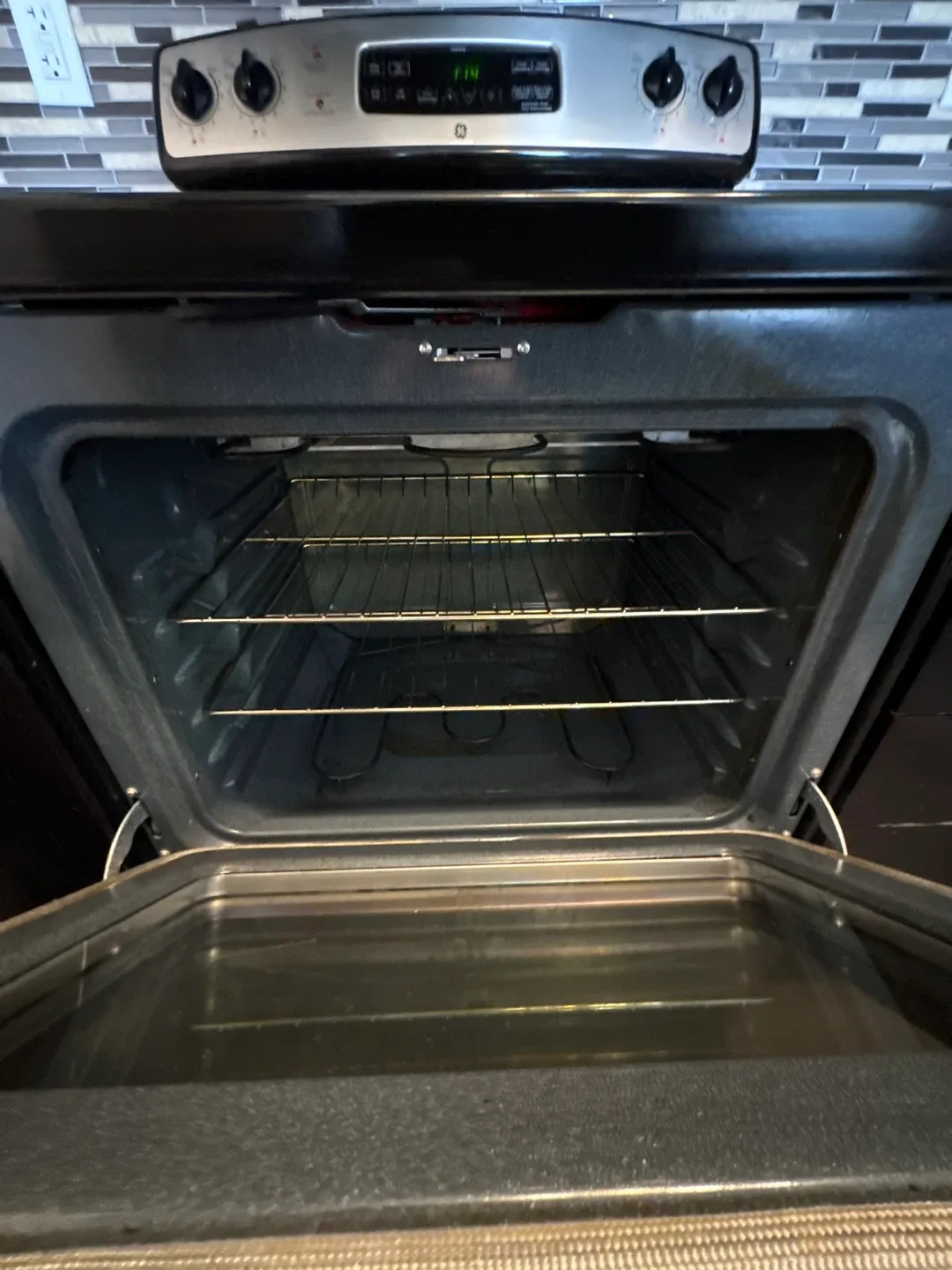 House Cleaning Services image indicator(8)