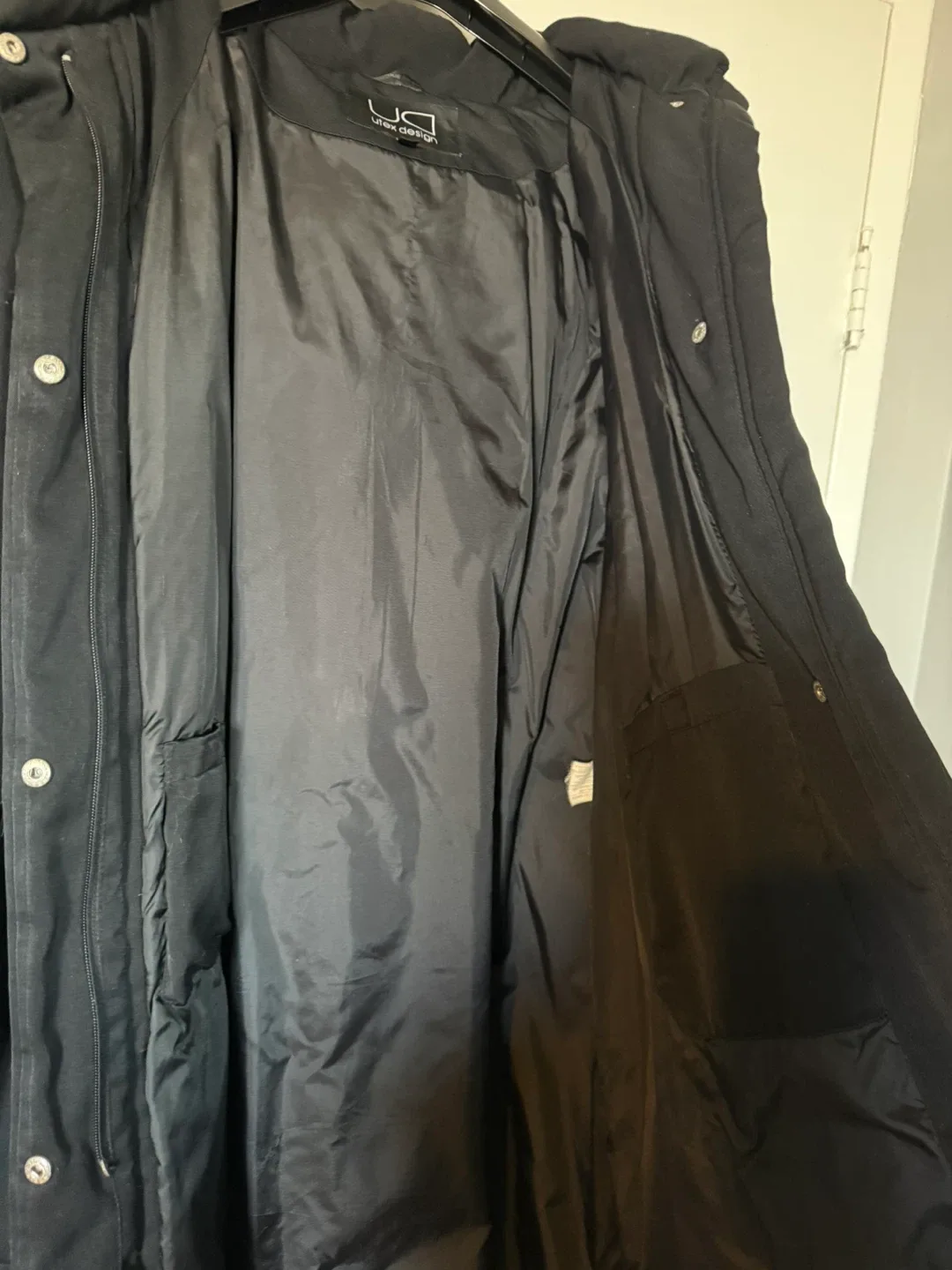 Utex Design Black Down Coat - Size M/M image indicator(4)