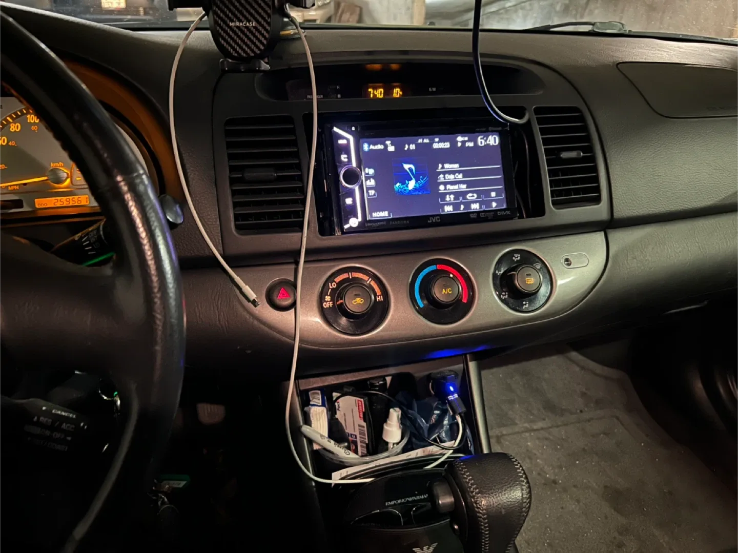 2003 Toyota Camry SE - Silver image indicator(10)