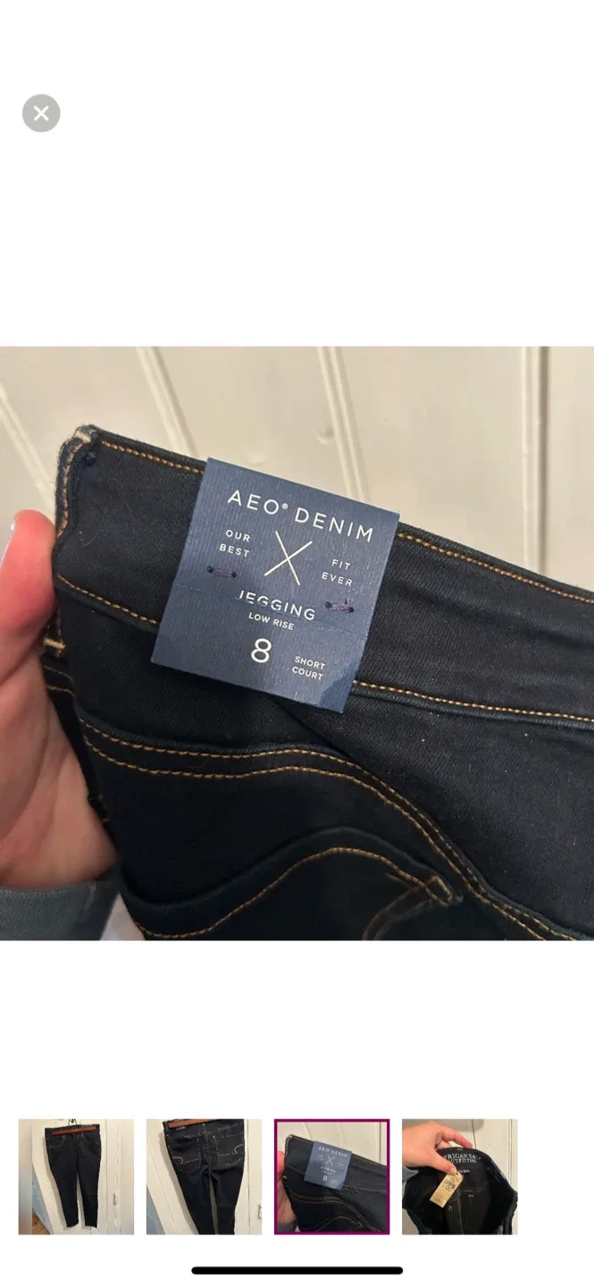 American Eagle Jegging - Size 8 Short - Dark Wash image indicator(3)