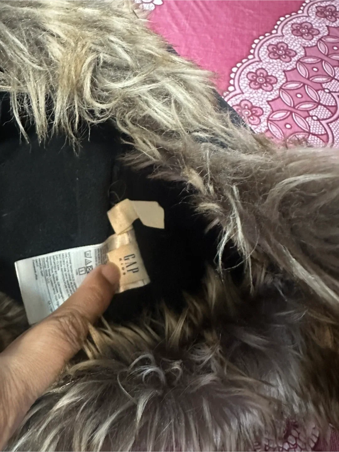 GAP Trapper Hat and free red winter hat image indicator(3)