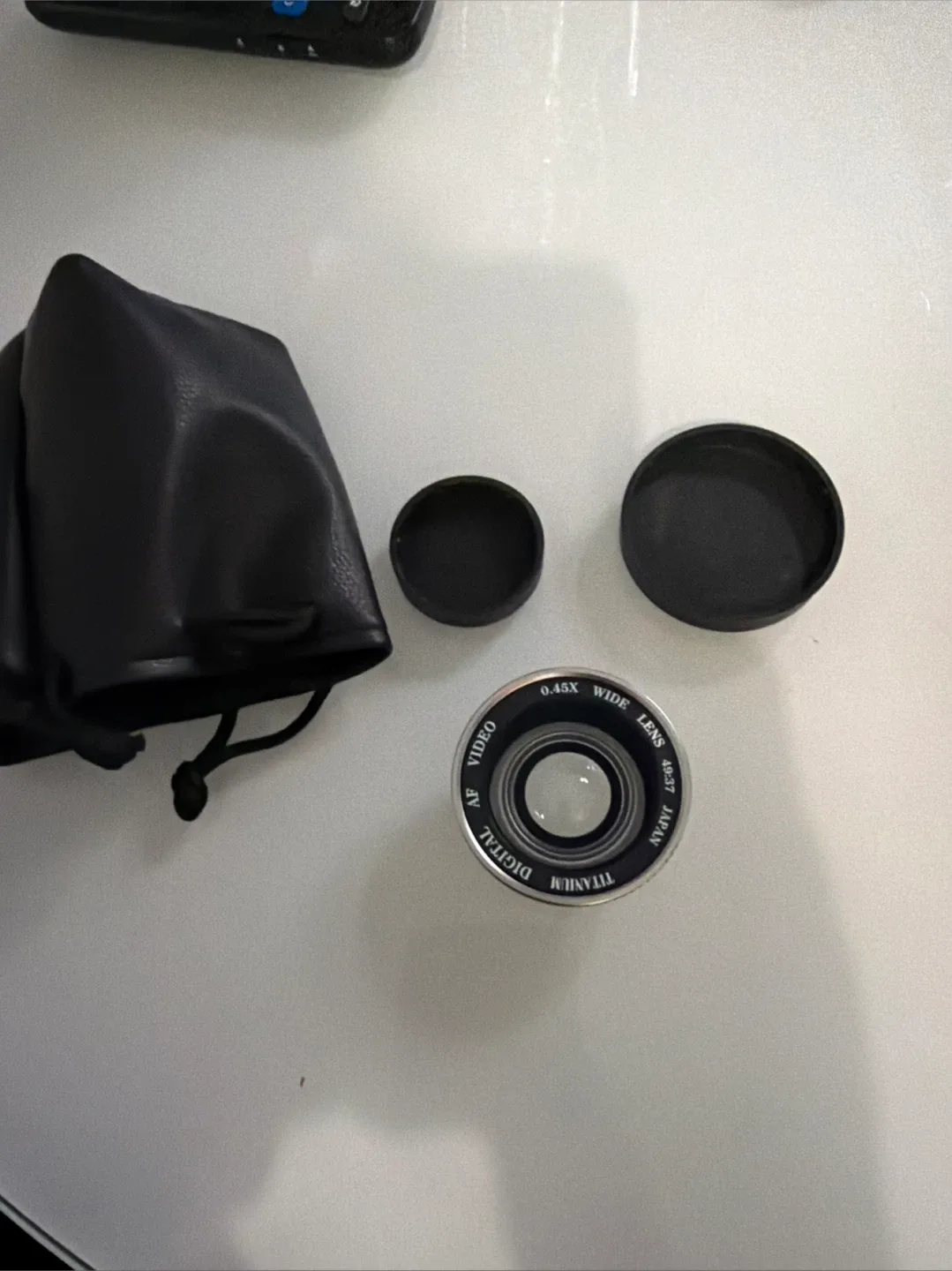 0.45x Wide Lens + Macro image indicator(3)