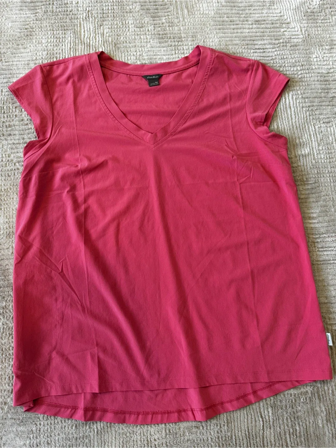 Eddie Bauer Women's Pink V-Neck T-Shirt - Size M