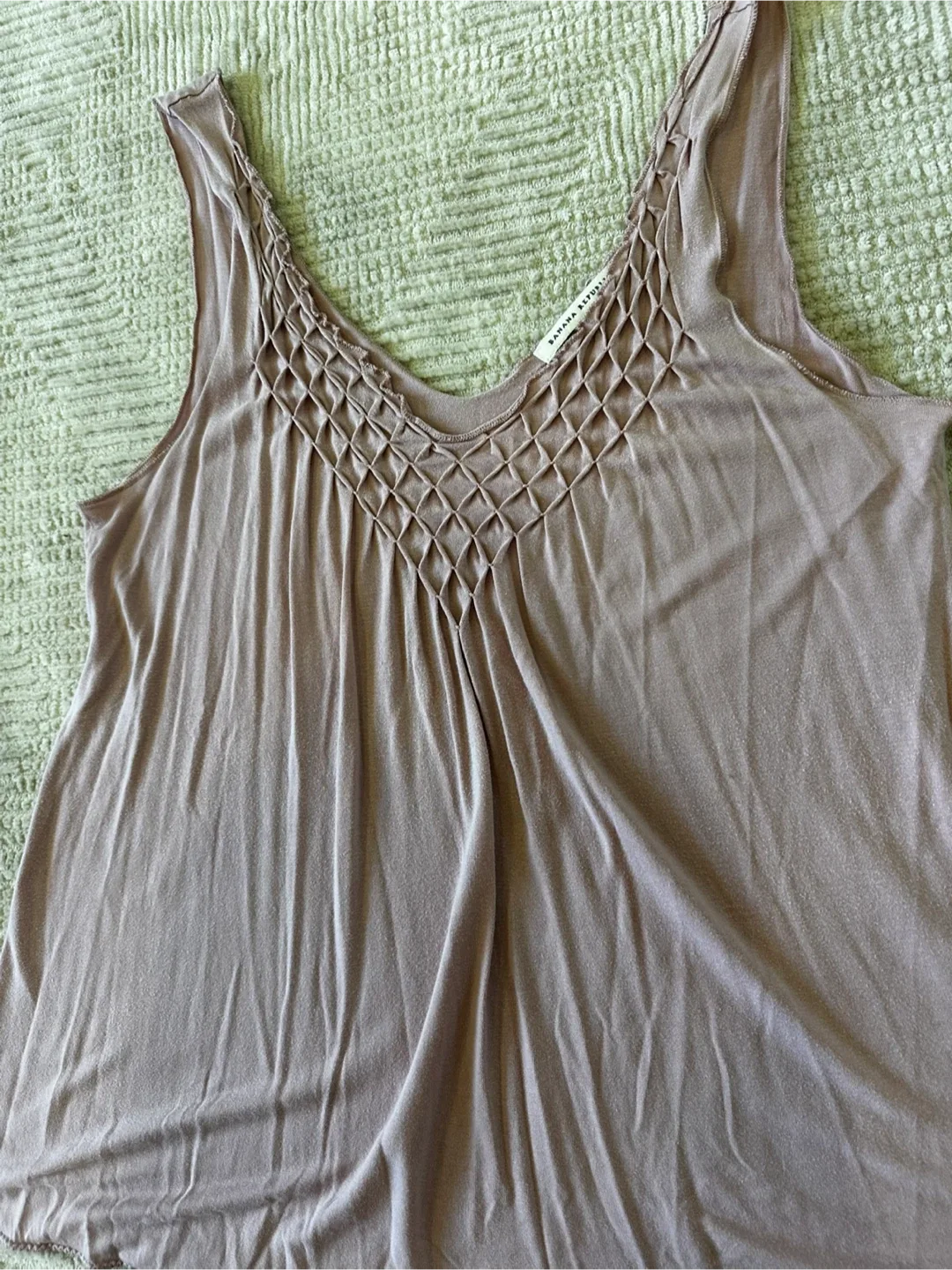 Banana Republic Tank Top image indicator(2)