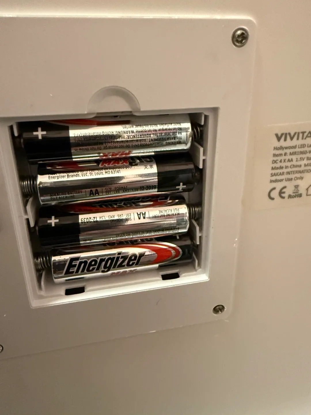 Vivitar Hollywood LED Lighted Vanity Mirror image indicator(4)