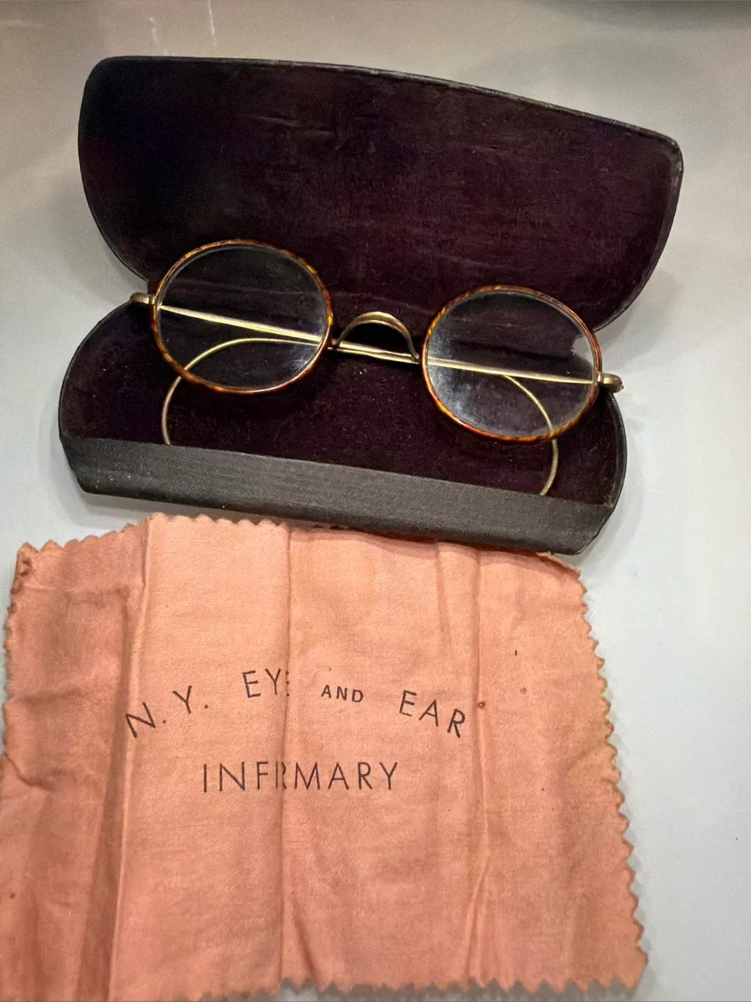 Vintage Greenpoint Optical Round Glasses image indicator(4)