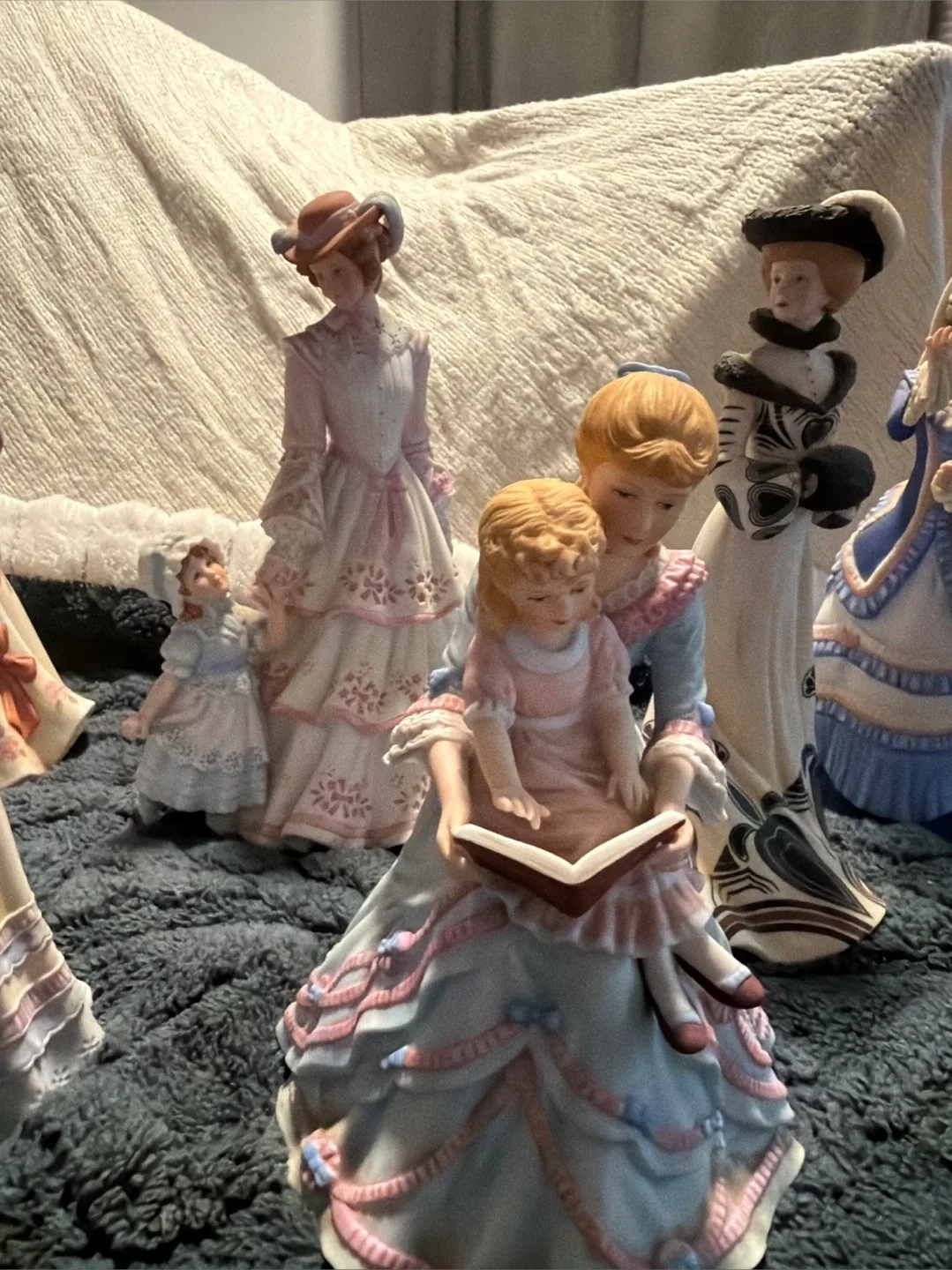 Vintage Porcelain Figurines - Elegant Ladies image indicator(5)
