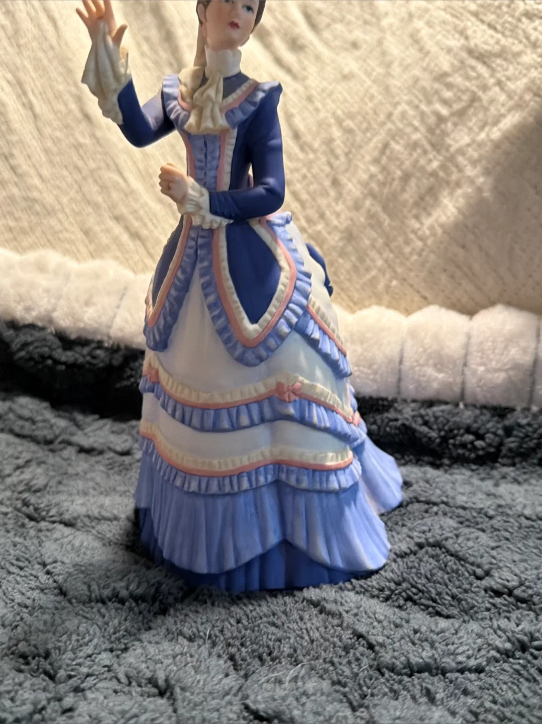 Vintage Porcelain Figurines - Elegant Ladies image indicator(9)