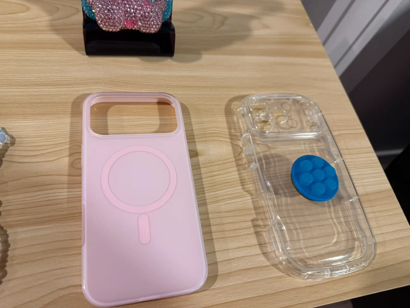 iPhone 17 Pro max case image indicator(2)