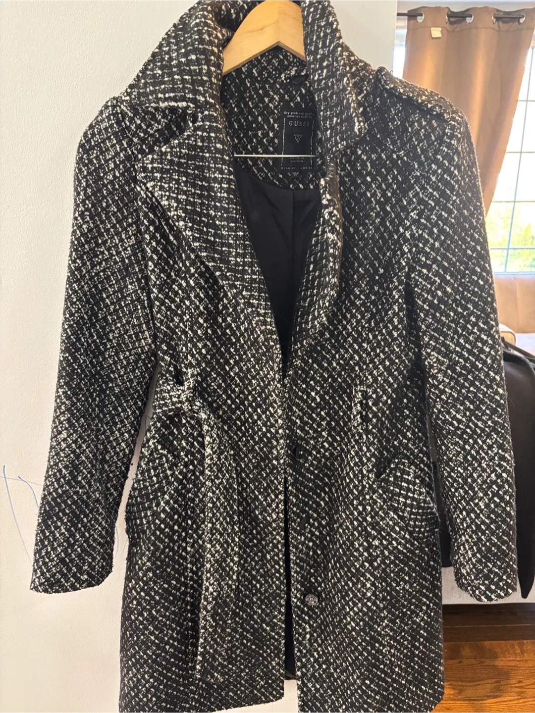 Guess Black & White Patterned Coat image indicator(2)