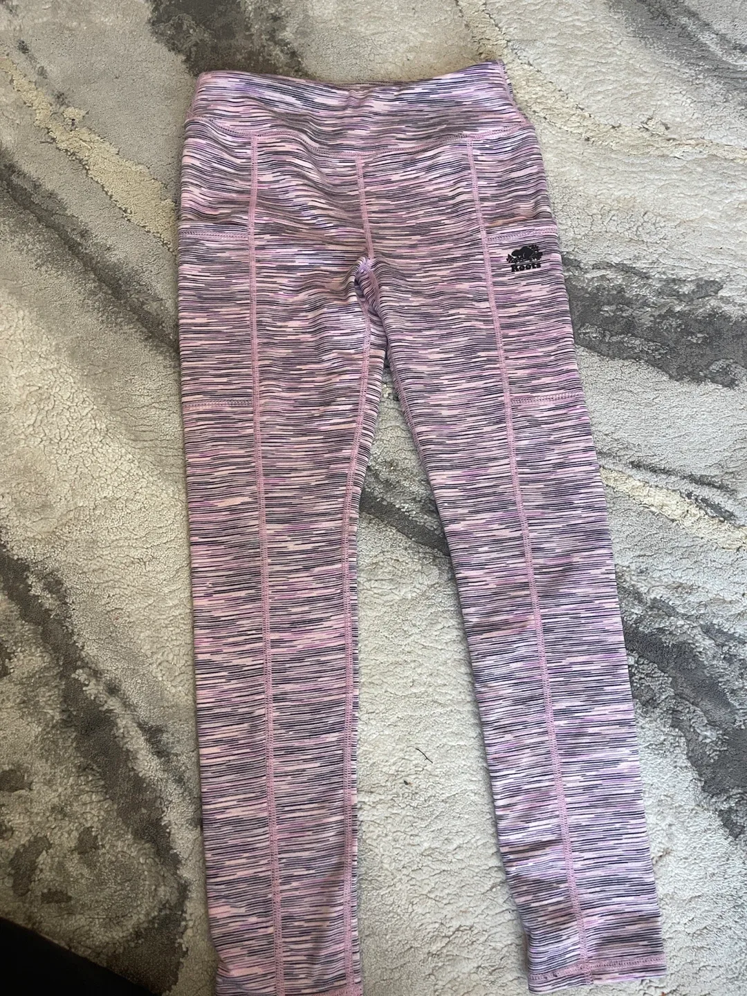 Size 7/8 Roots cozy leggings with pockets -Excellent condition