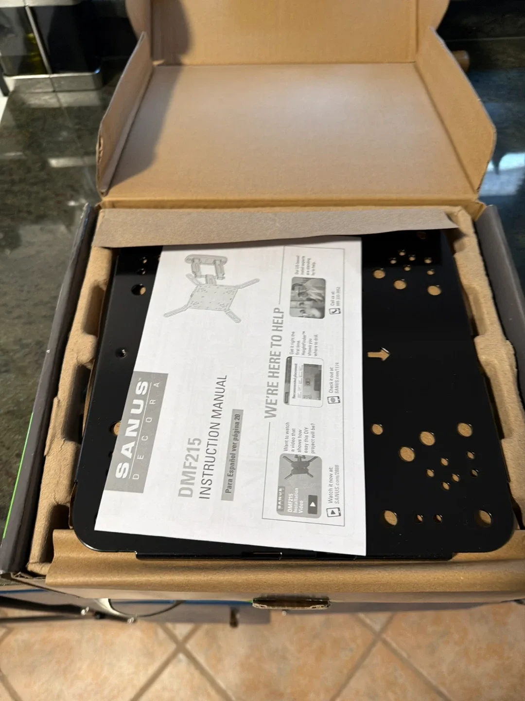 Sanus Full-Motion TV Wall Mount 32-55 inch image indicator(2)