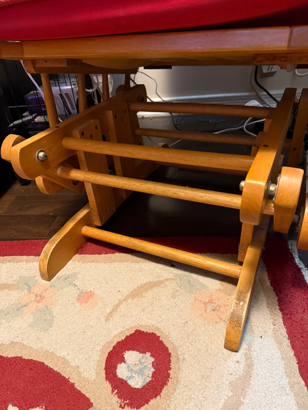 Wooden Rocking Chair - photo 3