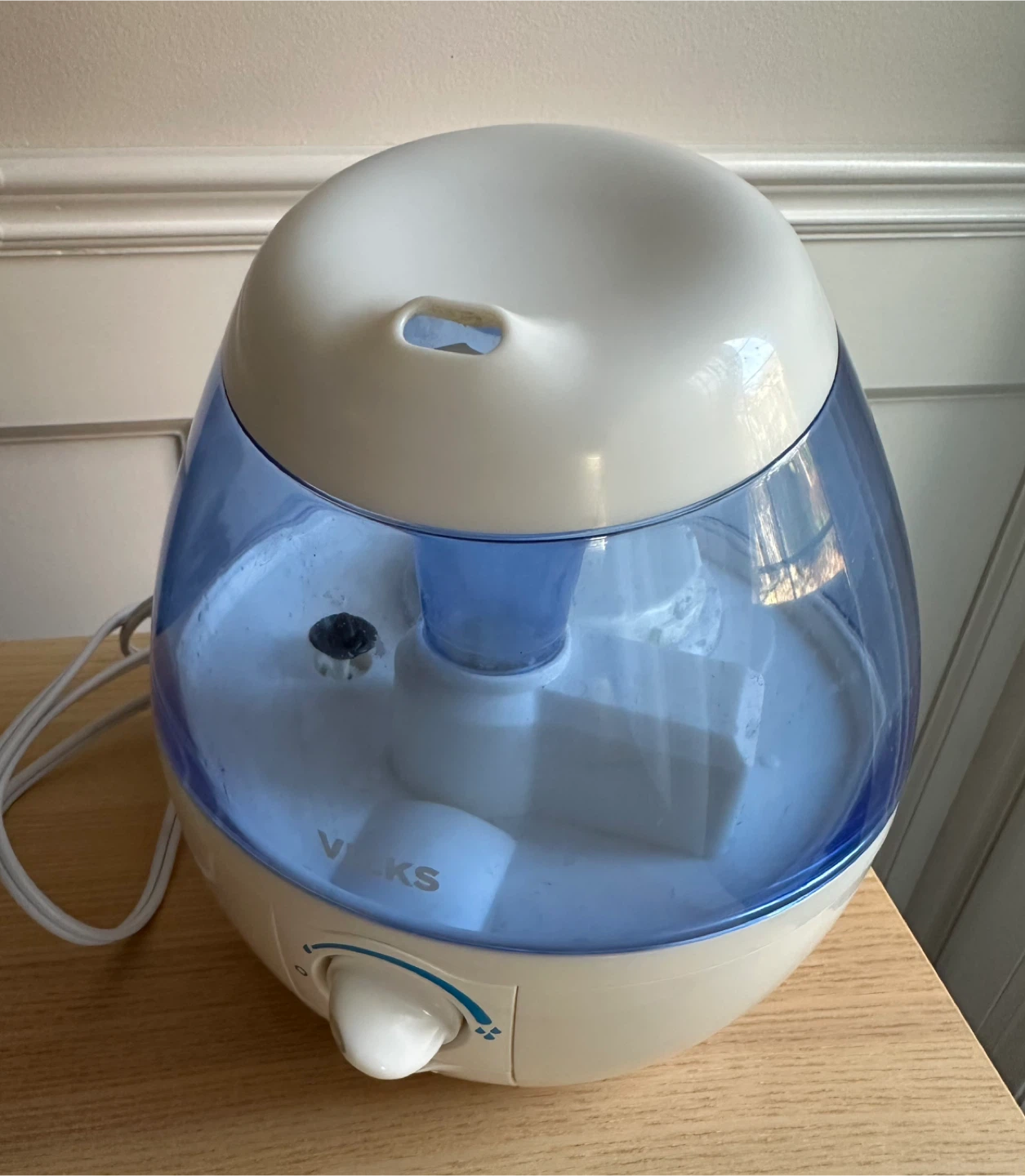 Vicks Mini Filter Free Cool Mist Humidifier - photo 3