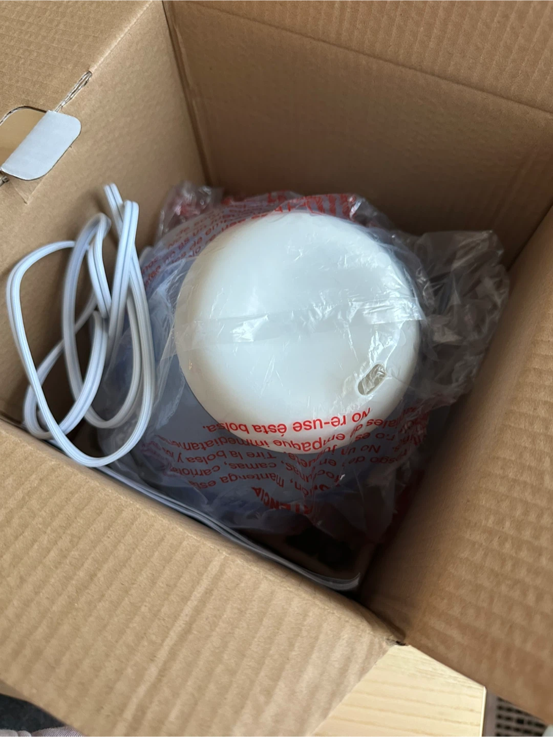 Vicks Mini Filter Free Cool Mist Humidifier - photo 4