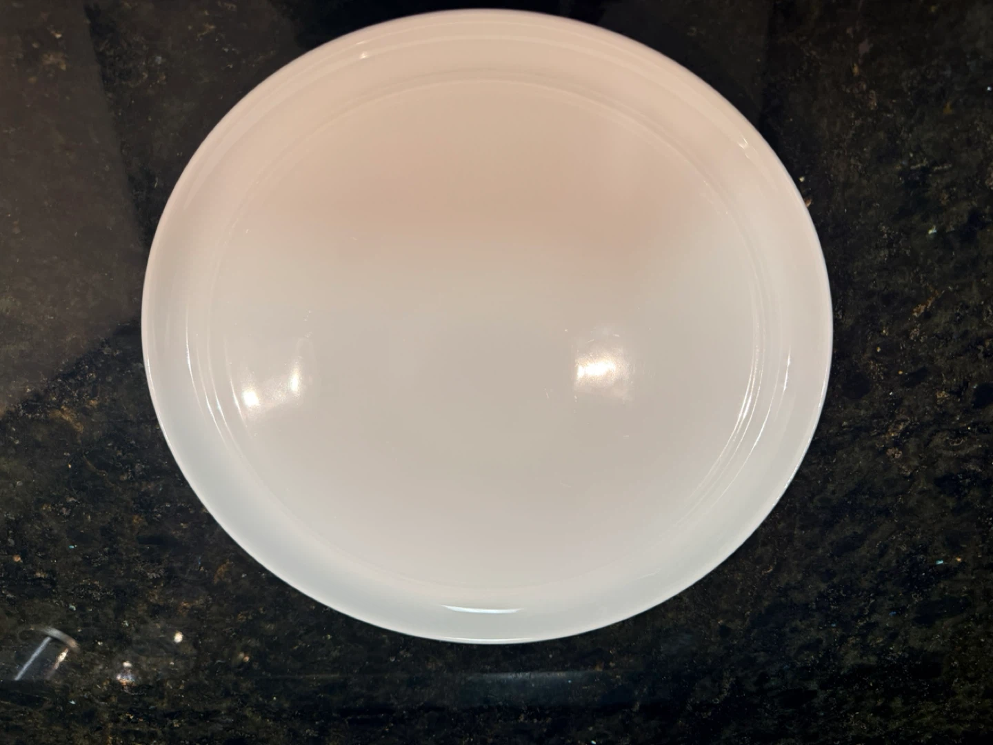 Crate & Barrel Hue White Dinner Plate - photo 3